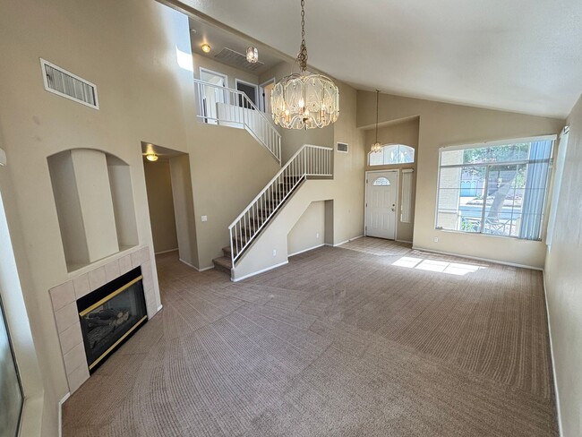 Building Photo - Gorgeous 3Bed/2.5Bath, 2-Story home located in Summerlin