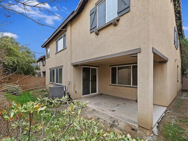 Building Photo - 15634 Clove Pl