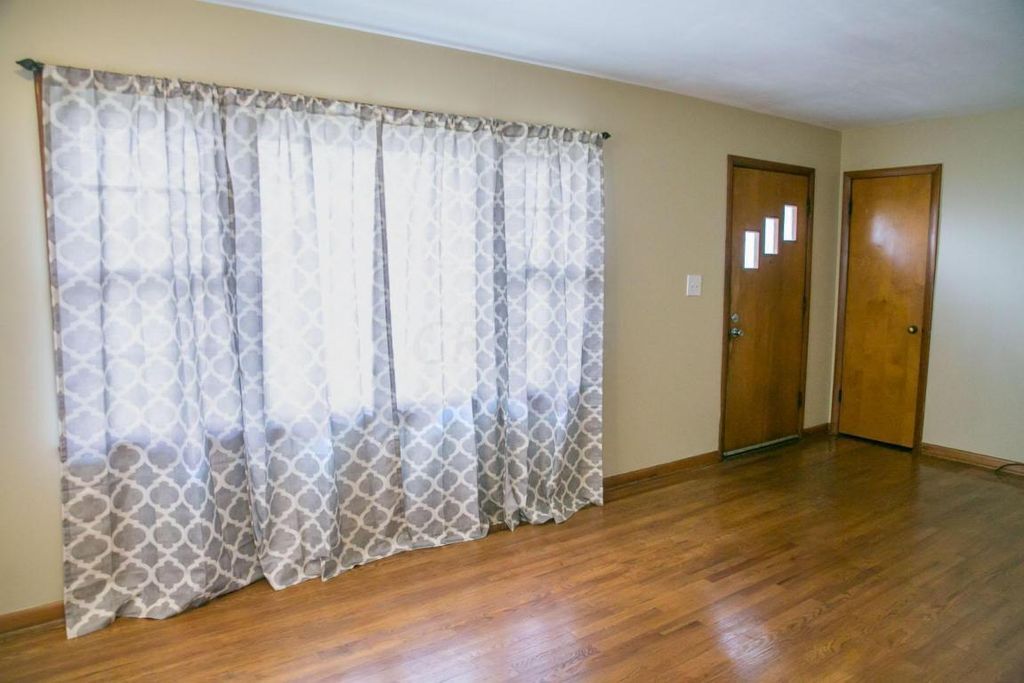 Building Photo - 1306 Zettler Rd