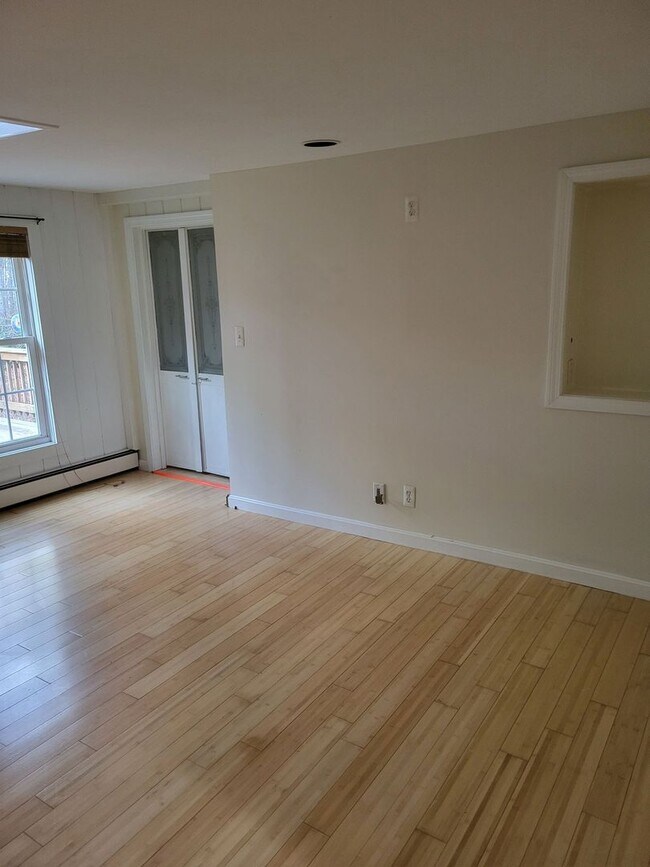 Building Photo - 5 Dupaw Gould Rd