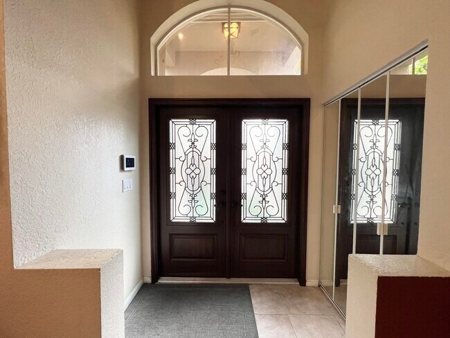 Building Photo - 7859 Springvale Dr