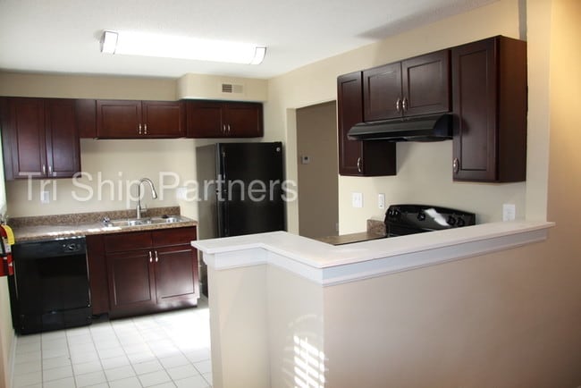 Building Photo - Available for Immediate Move In