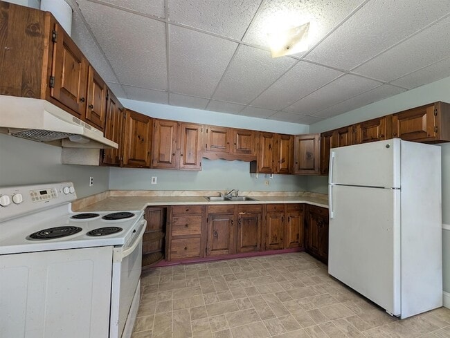 Building Photo - 116 High St