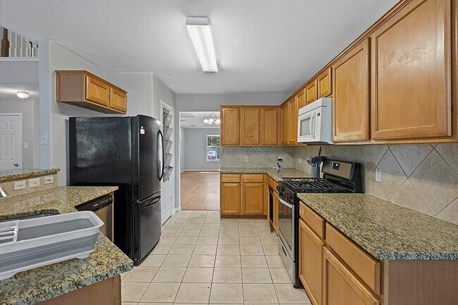 Building Photo - 5720 Wharton Dr