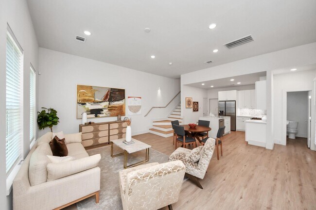 Building Photo - 1047 Glenn Ave