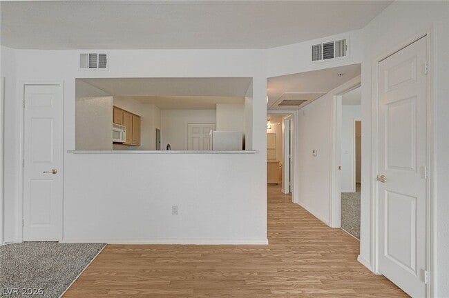 Building Photo - 6955 N Durango Dr