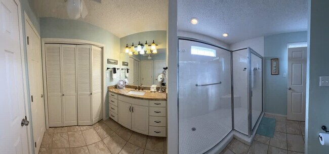 Building Photo - 1209 Pompano Ave