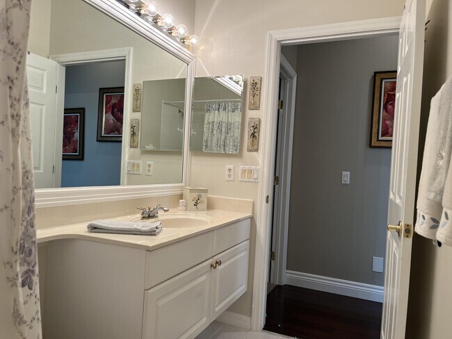 Building Photo - 628 Venetto Ct