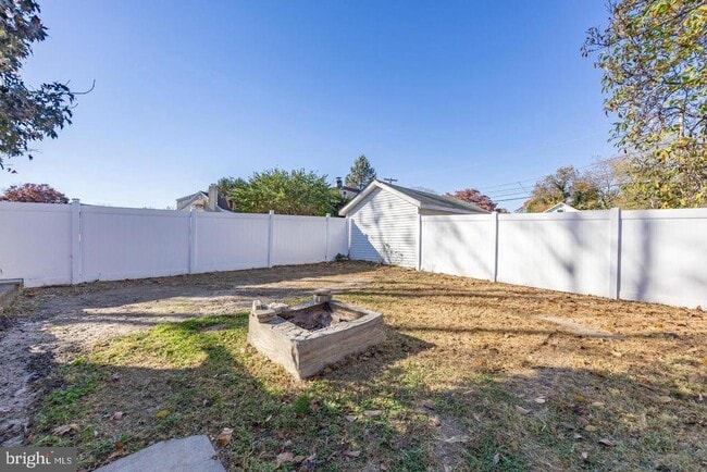 Building Photo - 608 Bethel Ave