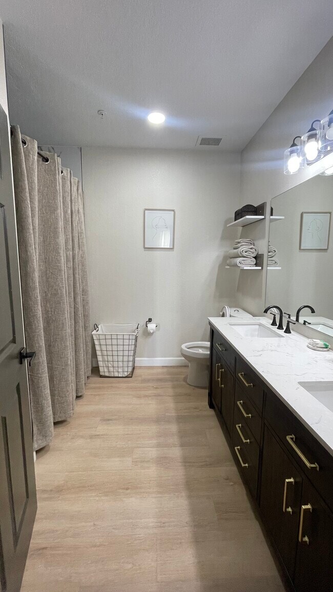 Building Photo - 3176 Feltrim Pl