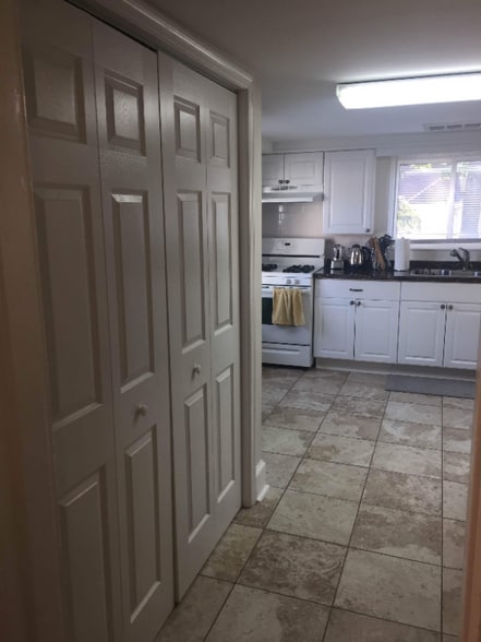 Building Photo - 32 Central Ave