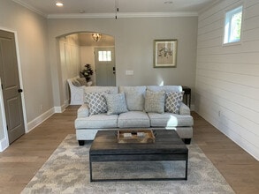 Building Photo - 4230 Old Cherokee St