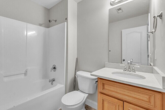 Building Photo - 3BR/2BA Home in Tyger Pointe with Bonus Room & Fenced Yard!