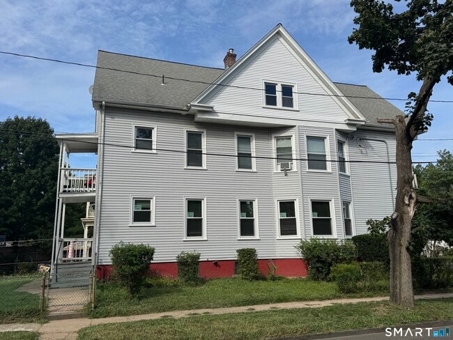 Building Photo - 38 Brownell St