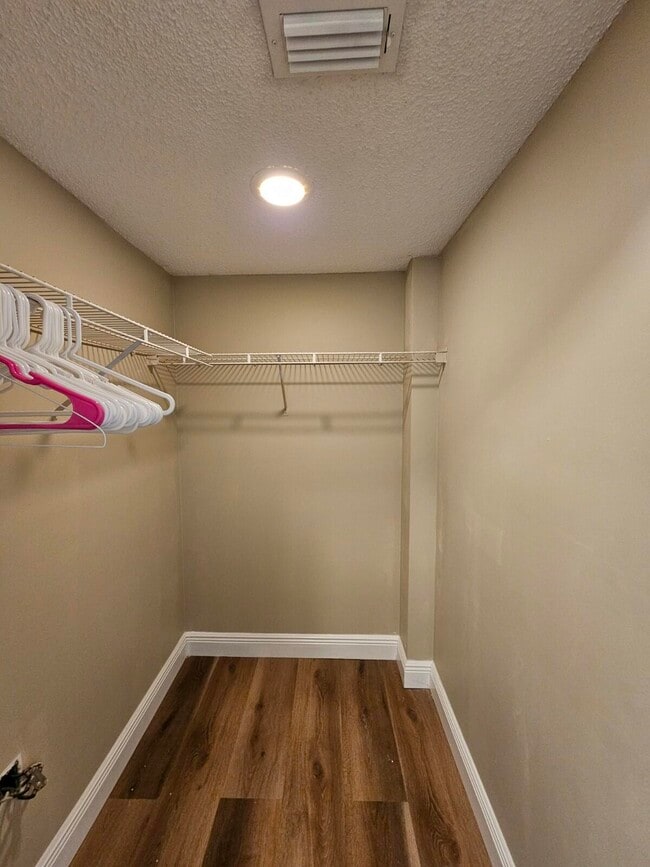 Building Photo - 4191 N Haverhill Rd