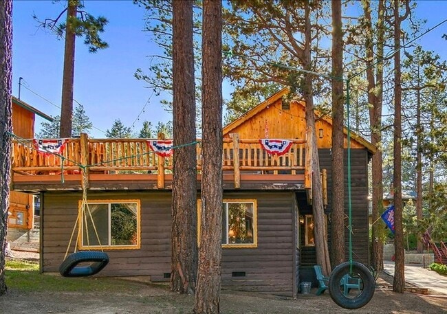 Building Photo - 420 Sheridan Dr