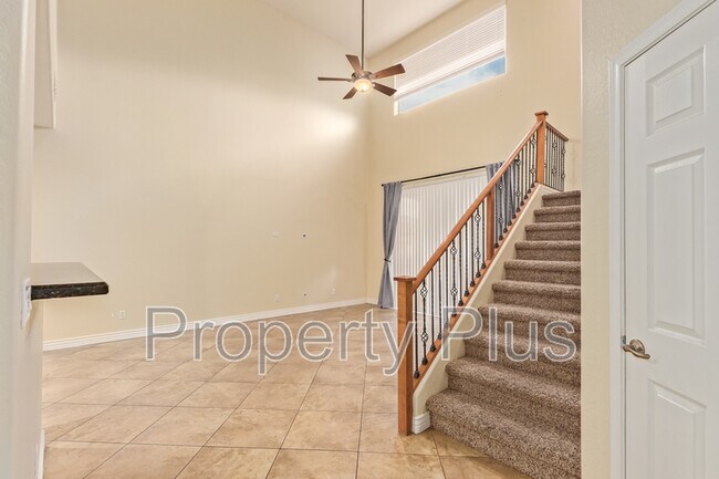 Building Photo - 8355 W Molly Ln