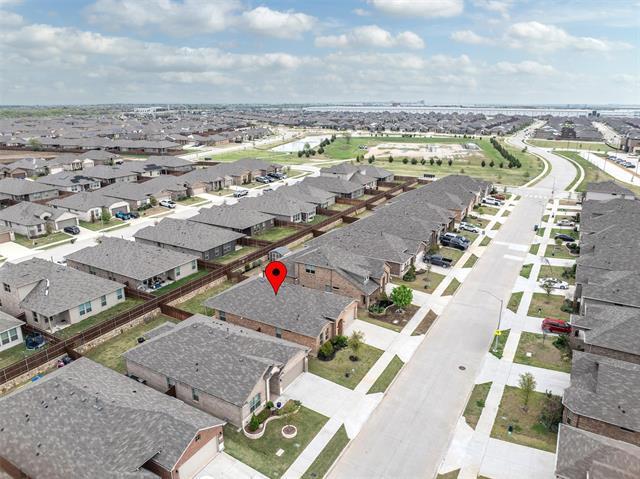 Building Photo - 825 Blackhorse Trl