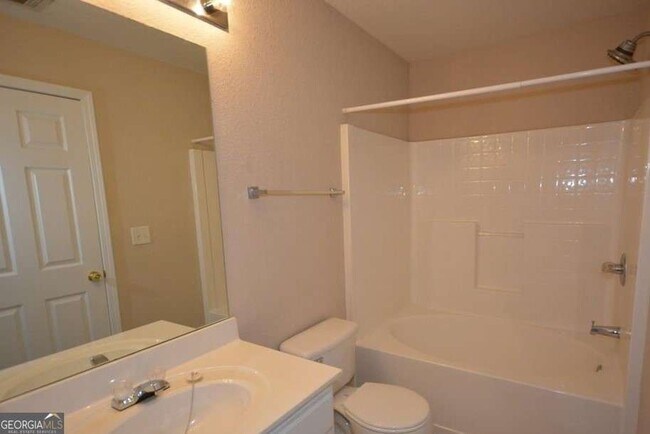 Building Photo - 142 Brookview Dr