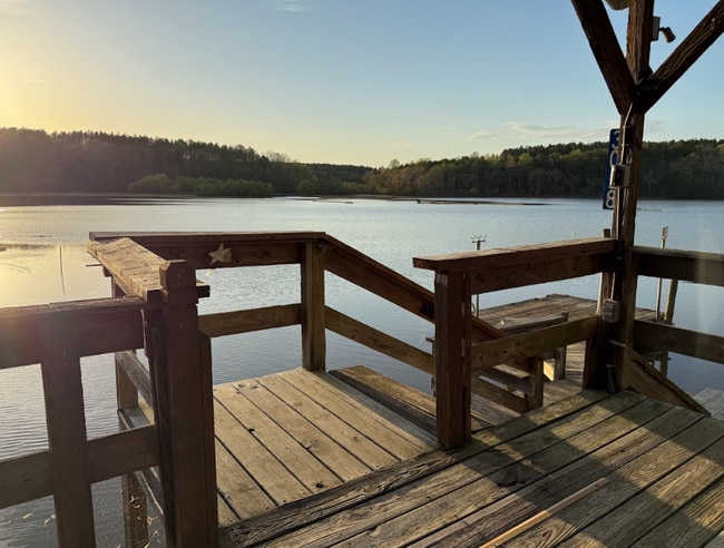 Building Photo - 3058 Bass Dr