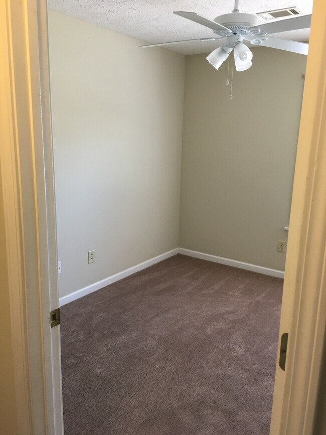 Building Photo - Three Bedroom on Veterans Available This F...