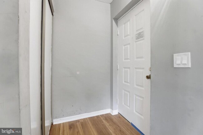 Building Photo - 15300 Beaverbrook Ct