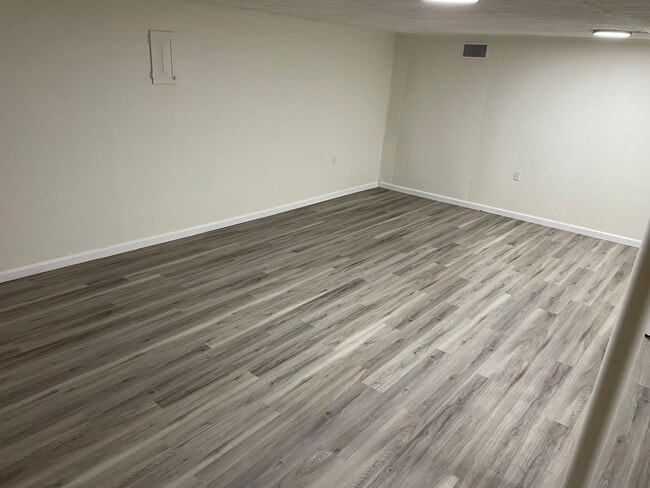 Building Photo - 3 Bedroom 2 Bathroom Home in Kingsport, TN