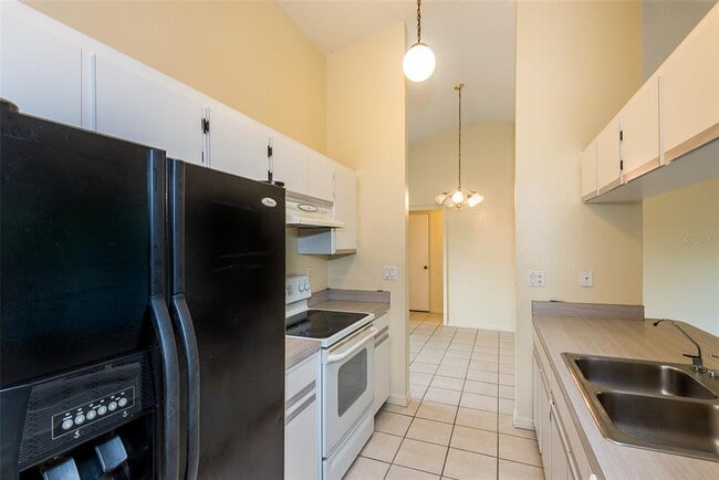 Building Photo - 504 Vannell St