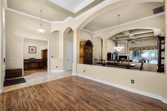 Building Photo - 4905 Legacy Oaks Dr