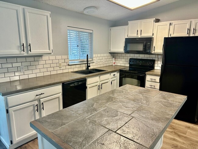 Building Photo - Indian Trail Rental Available Now