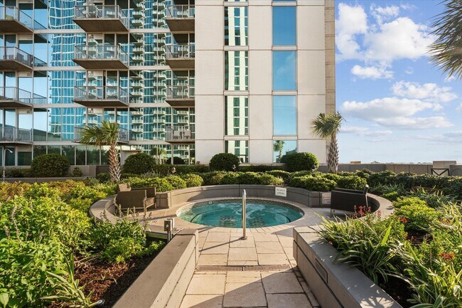 Building Photo - 5925 Almeda Rd