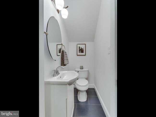 Building Photo - 161 Randolph Pl NW