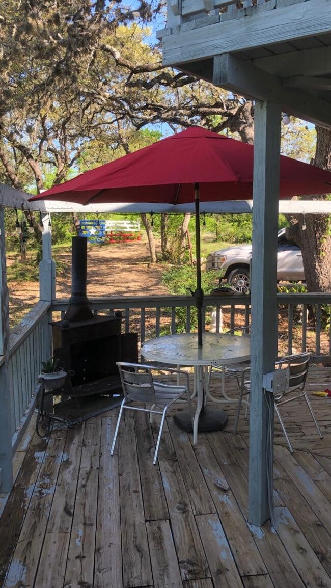 Building Photo - 297 Little River Ln