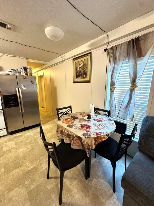 Building Photo - 5100 Allen-Genoa Rd