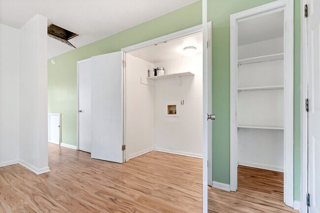 Building Photo - 2509 Stadium Dr