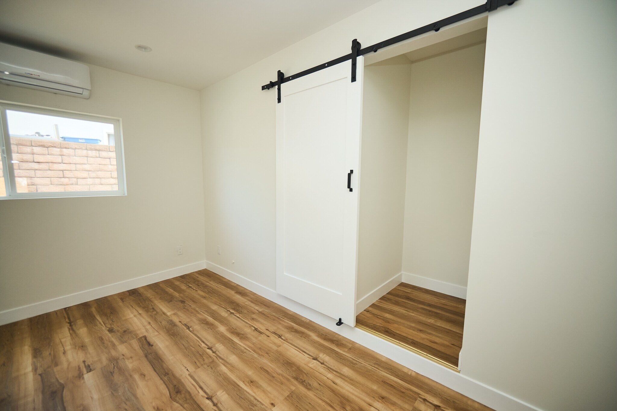 Bedroom - 20744 Bermuda St