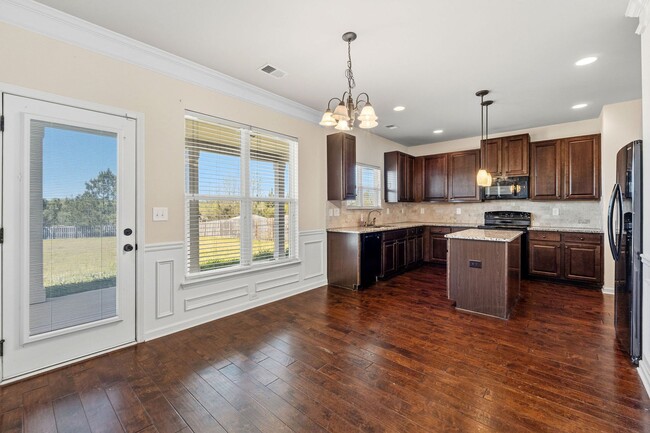 Building Photo - 4464 Grove Landing Dr