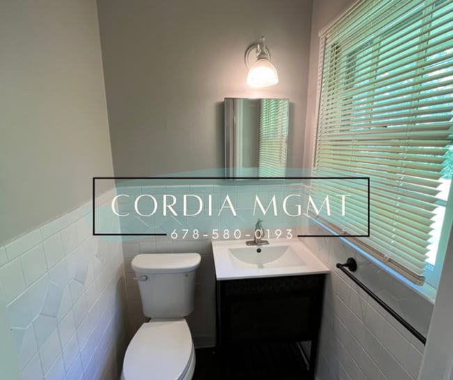 Building Photo - Beautiful Brick Home with Space! - Mableton is Ready