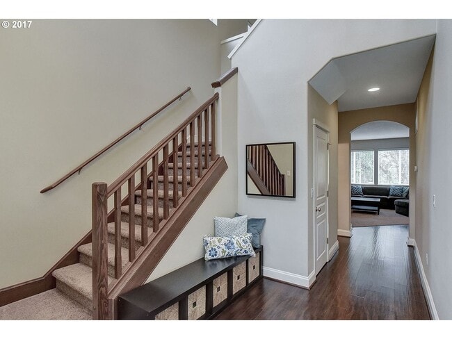 Building Photo - Bright and Open Floor Plan with Fireplace, Attached Garage & Vaulted Ceilings