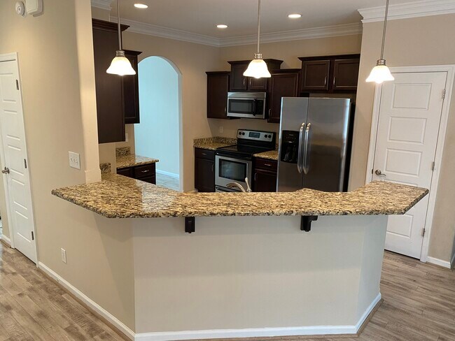 Kitchen - 206 Rowse Dr