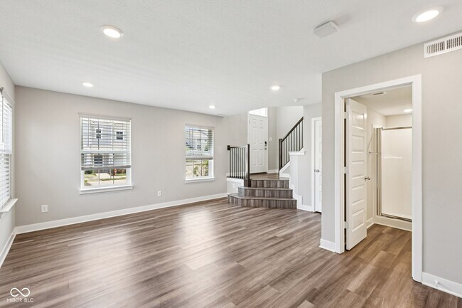 Building Photo - 17285 Dallington St