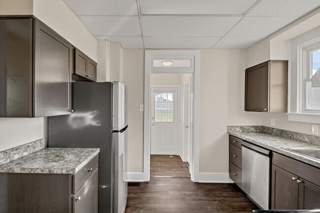 Building Photo - 206 Hershey Rd