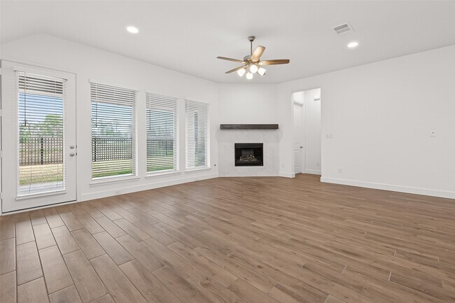 Building Photo - 1132 Beals Crk St