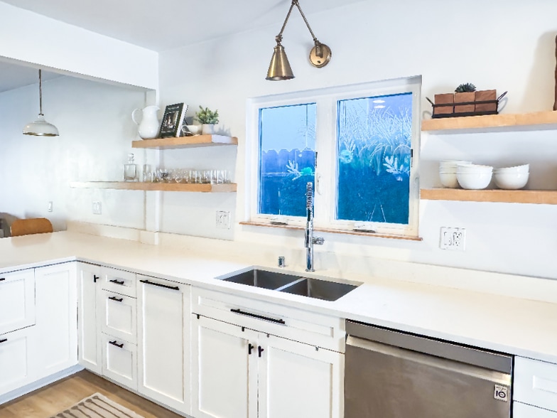 Building Photo - 406 S Irena Ave