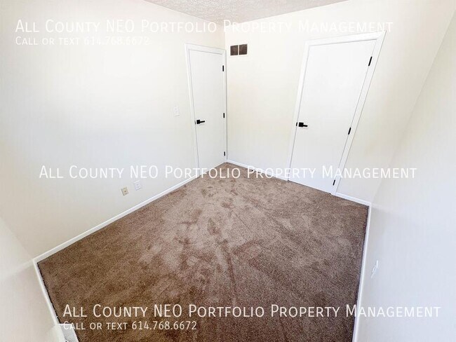 Building Photo - 233 Hamilton Ave