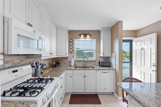 Building Photo - 5970 80th St N