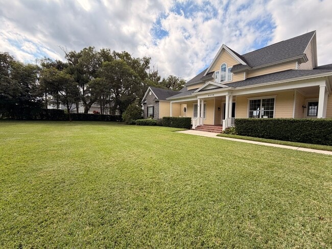 Building Photo - Luxury Windermere Home | 5 Bed 4.5 Bath La...