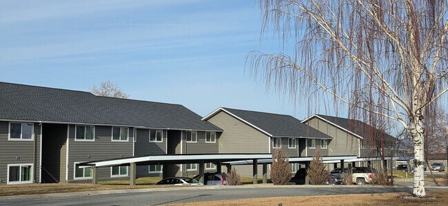 Building Photo - 42 Golf Course Ln