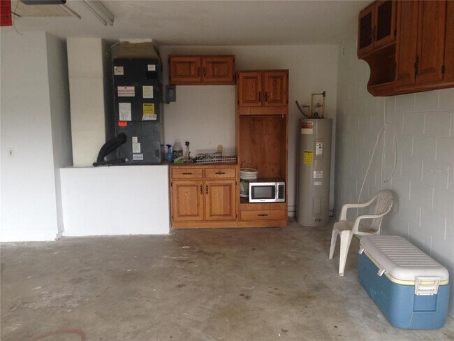 Building Photo - 1680 Evergreen Ct
