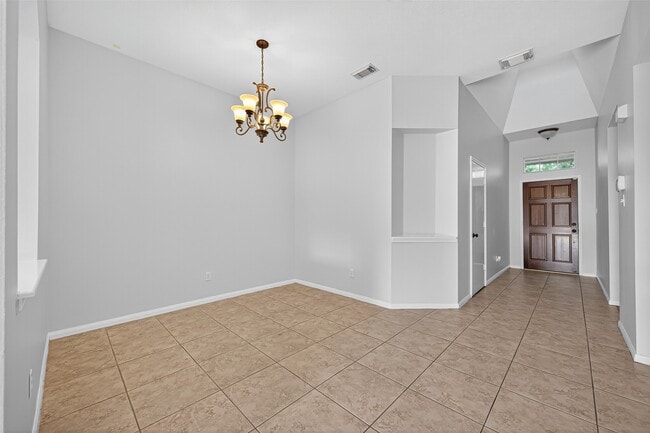 Building Photo - 16414 Sylvan Dale Dr